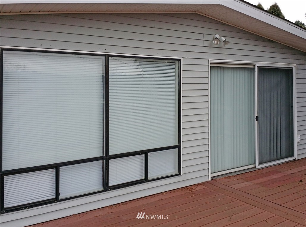 19007 126th Avenue Northeast Bothell, WA 98011 - Photo 12 of 15 a view of front door