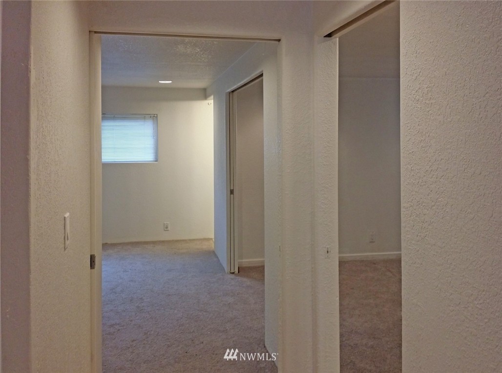 19007 126th Avenue Northeast Bothell, WA 98011 - Photo 7 of 15 a view of an empty room