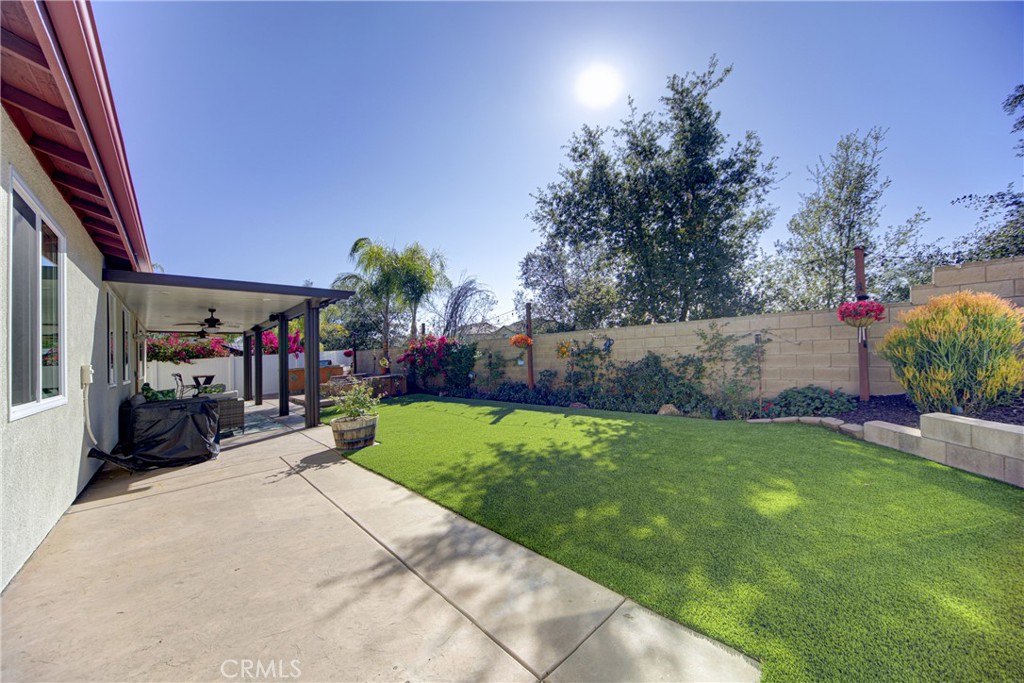 32185 Bandelier Road Winchester, CA 92596 - Photo 38 of 47 a view of outdoor space and yard