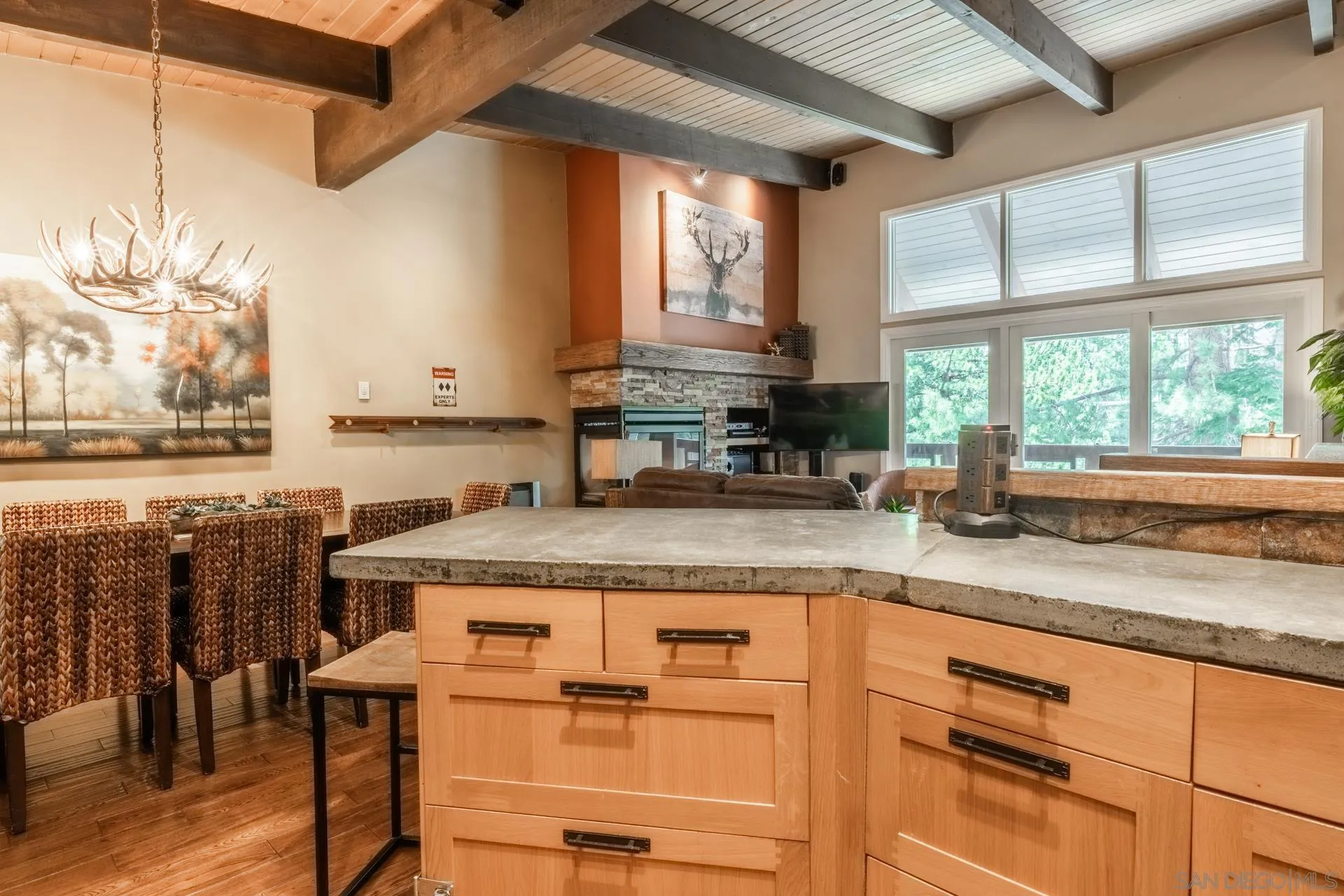 50 Hidden Valley Road, Unit 12 Mammoth Lakes, CA 93546 - Photo 11 of 43 Gallery Image 11