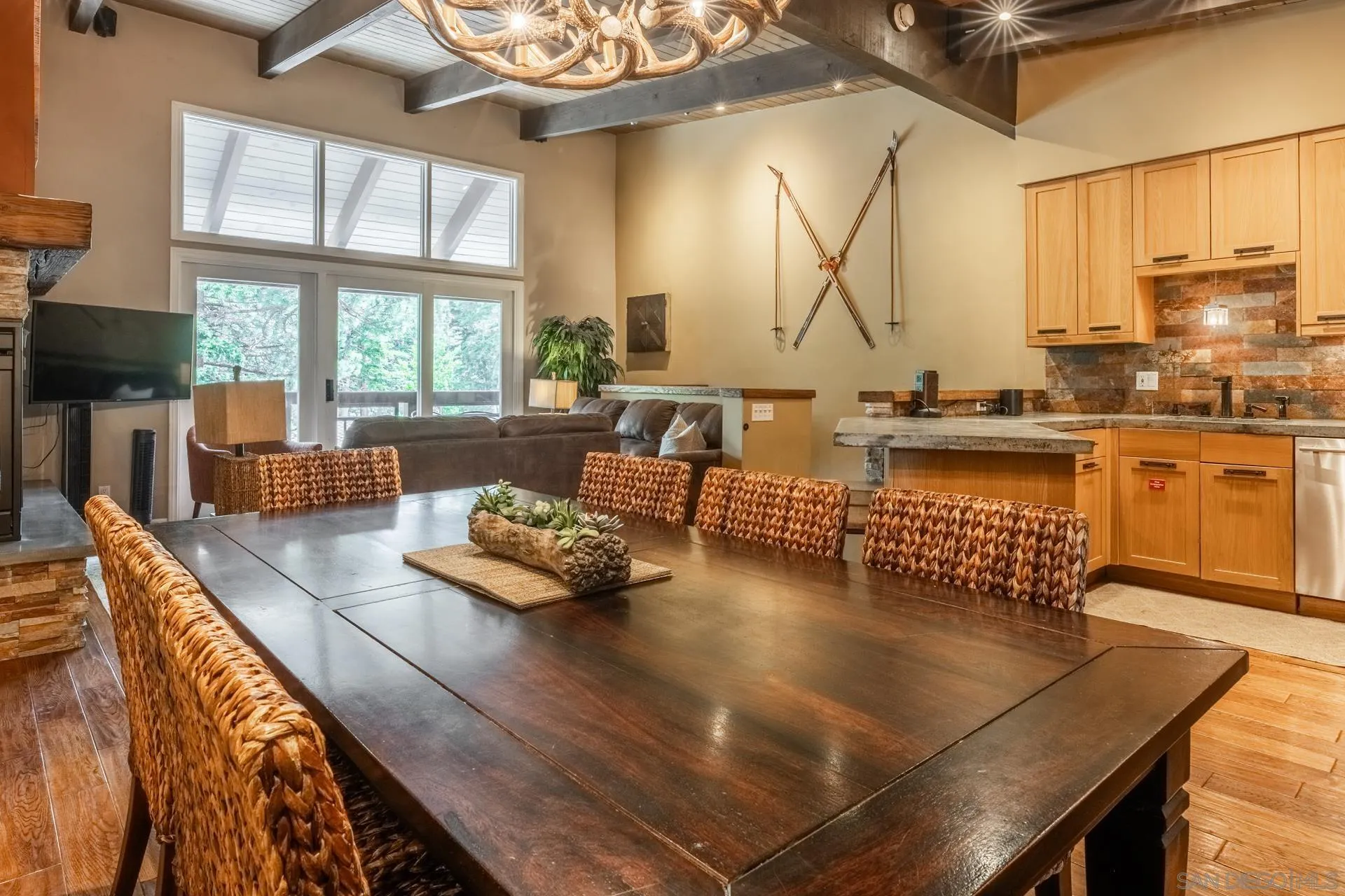 50 Hidden Valley Road, Unit 12 Mammoth Lakes, CA 93546 - Photo 6 of 43 Gallery Image 6