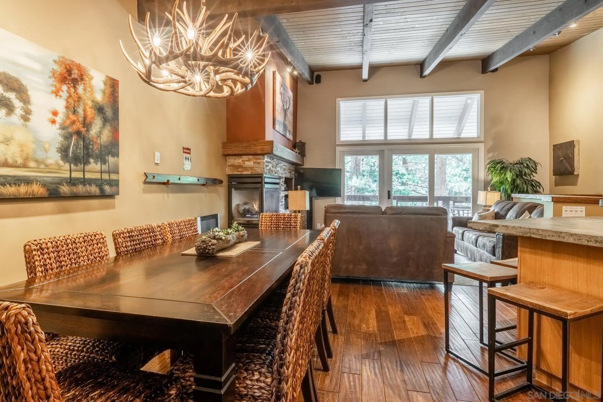 50 Hidden Valley Road, Unit 12 Mammoth Lakes, CA 93546 - Photo 8 of 43 Gallery Image 8