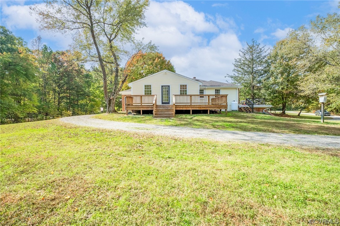 11252 Cauthorne Road Glen Allen, VA 23059 - Photo 38 of 45 a house view with a sitting space and garden