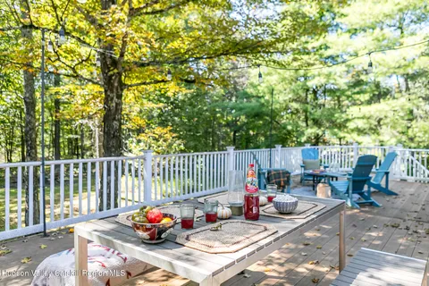 $799,000 | 2 Romney Way, Cottekill, NY 12419