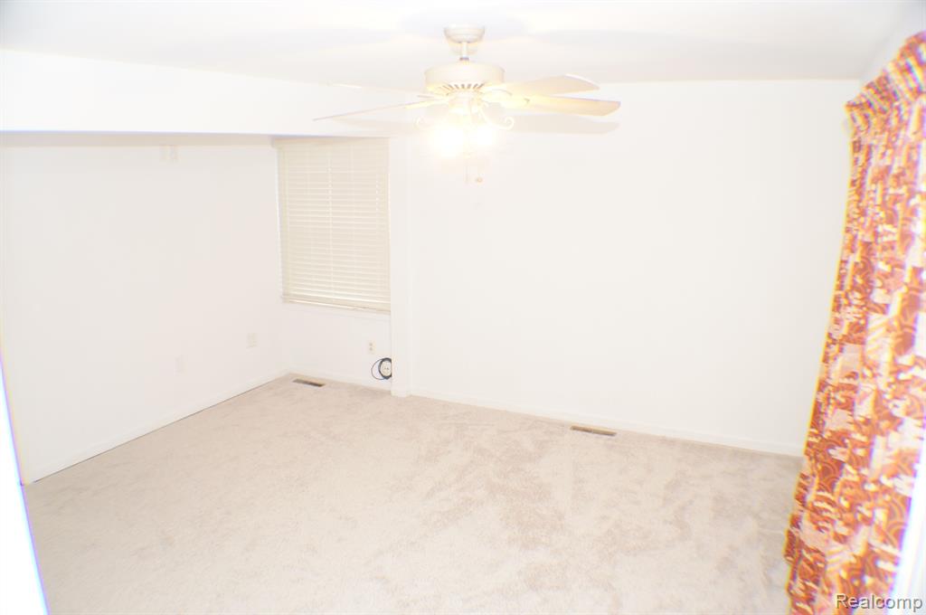301 Nawakwa Road Rochester Hills, MI 48307 - Photo 16 of 51