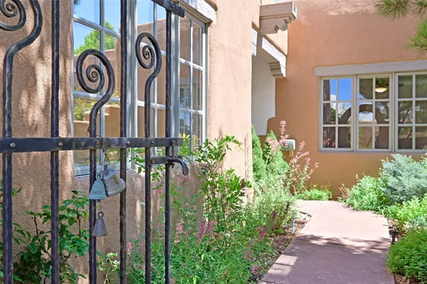 $825,000 | 3101 Old Pecos Trail, Unit 675, Santa Fe, NM 87505