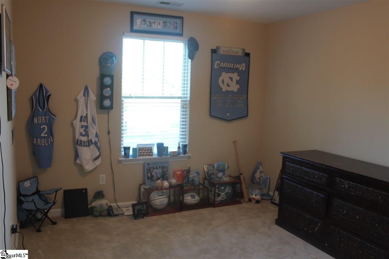 135 Autumn Hill Road Greer, SC 29651 - Photo 14 of 15 Gallery Image 14