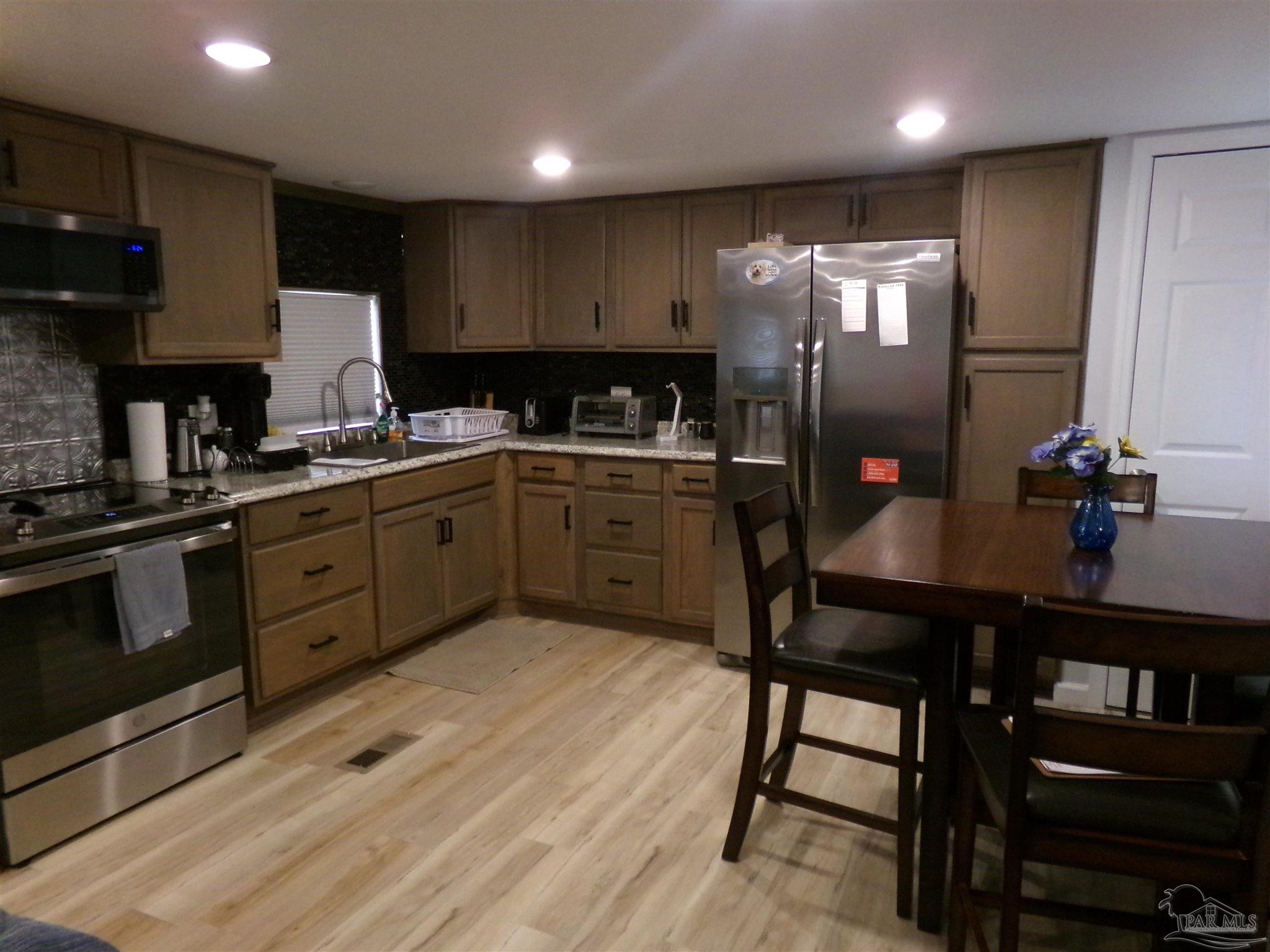 4363 Reinsma Road Milton, FL 32583 - Photo 3 of 15