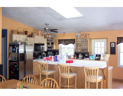 43 Fairview Park Road Sturbridge, MA 01566 - Photo 2 of 4 Gallery Image 2