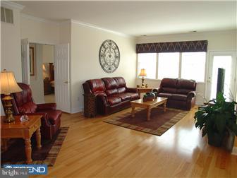 2 Stanford Road East Pennington, NJ 08534 - Photo 8 of 12 Family Room