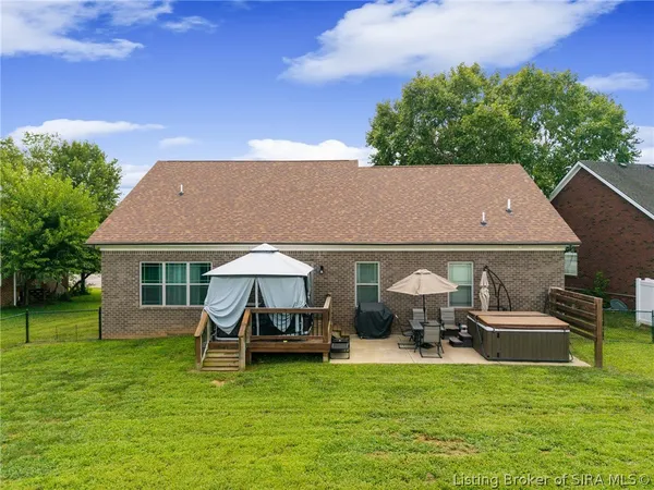 $430,000 | 3102 Ambercrest Loop, Jeffersonville, IN 47130
