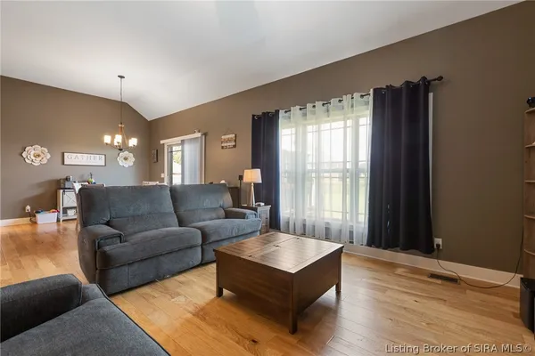 $430,000 | 3102 Ambercrest Loop, Jeffersonville, IN 47130
