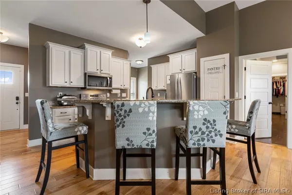 $430,000 | 3102 Ambercrest Loop, Jeffersonville, IN 47130
