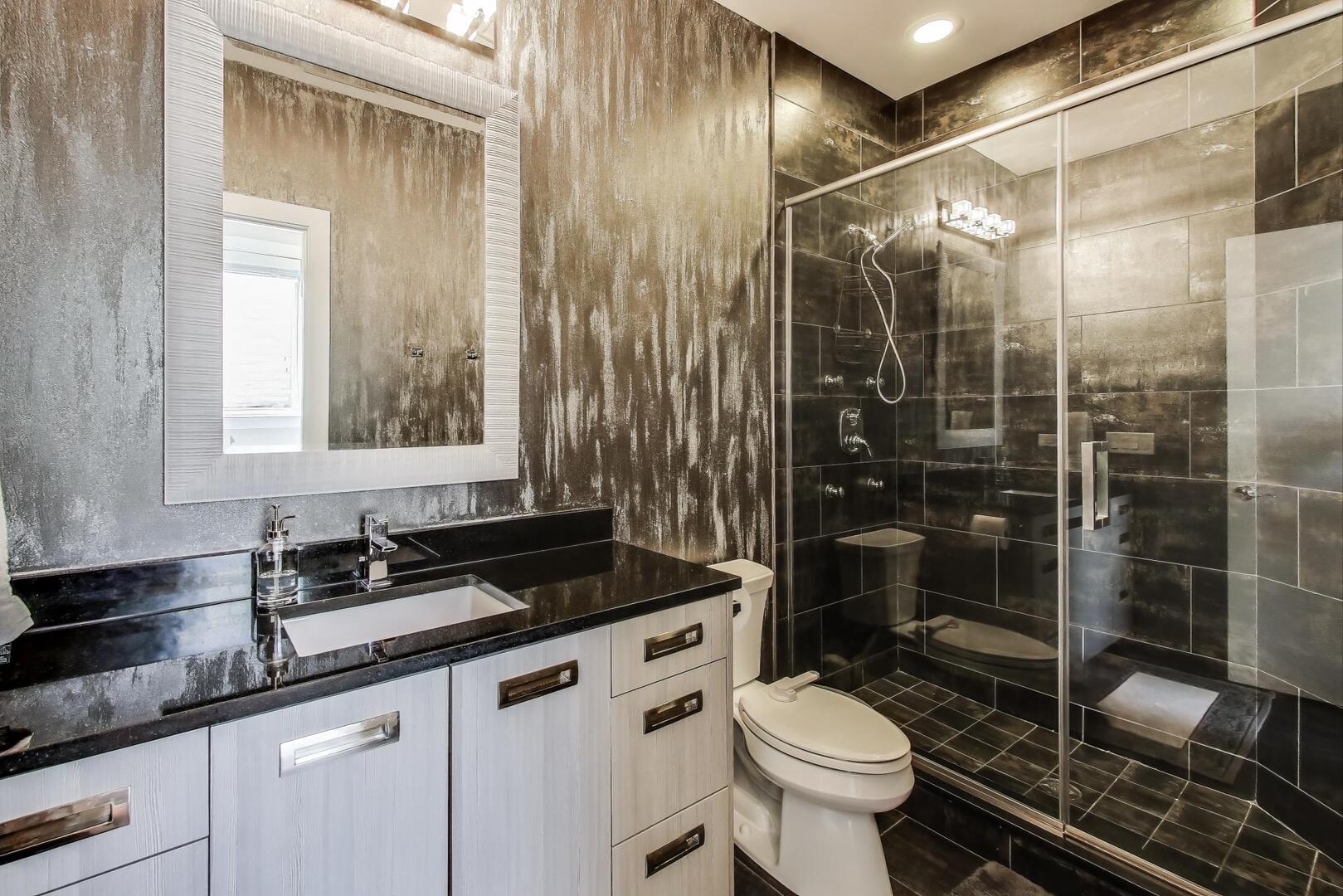 2237 West Race Avenue, Unit 2 Chicago, IL 60612 - Photo 12 of 31