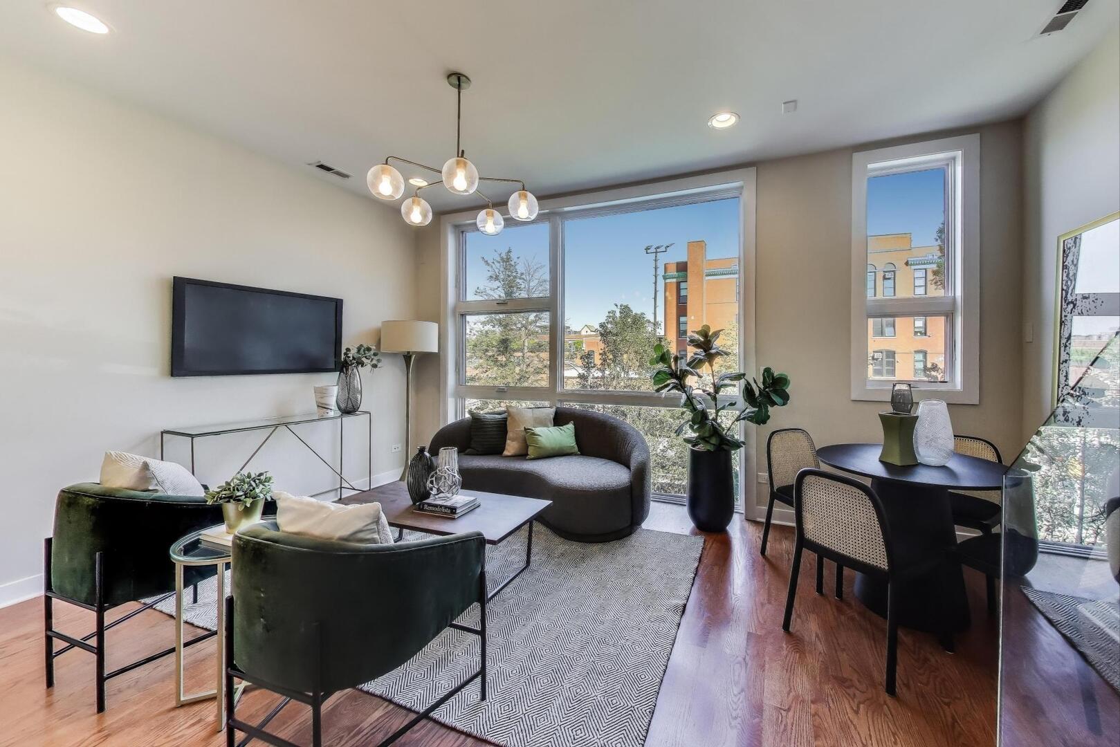 2237 West Race Avenue, Unit 2 Chicago, IL 60612 - Photo 2 of 31