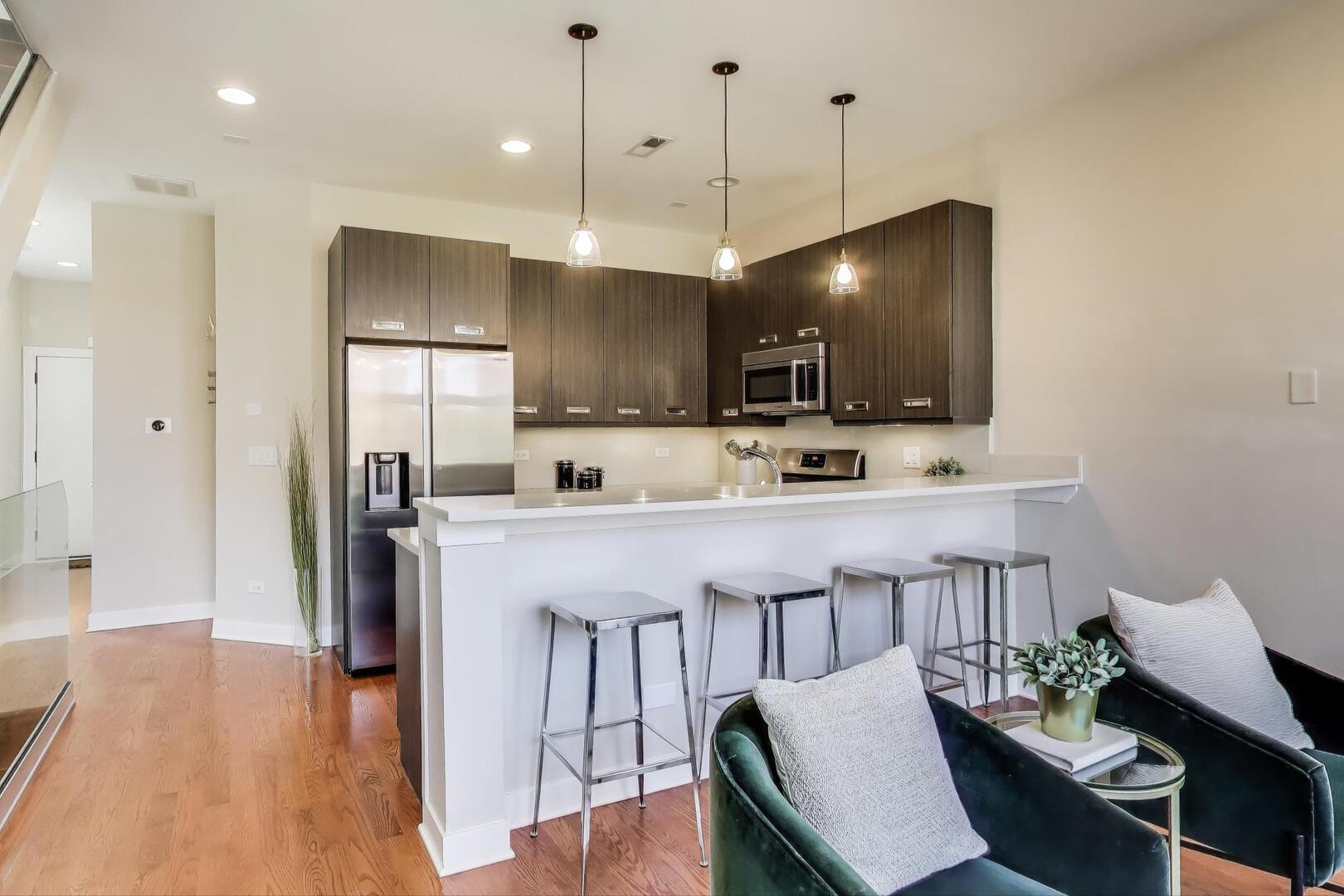 2237 West Race Avenue, Unit 2 Chicago, IL 60612 - Photo 5 of 31