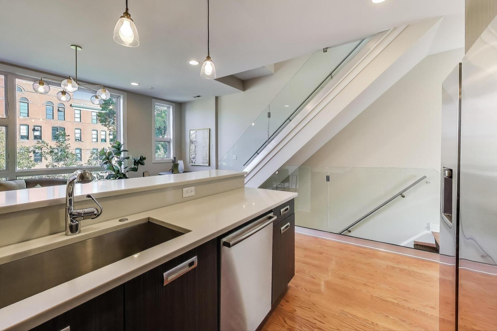 2237 West Race Avenue, Unit 2 Chicago, IL 60612 - Photo 7 of 31