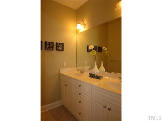 4314 Russling Leaf Lane Raleigh, NC 27613 - Photo 18 of 25 Photo 18