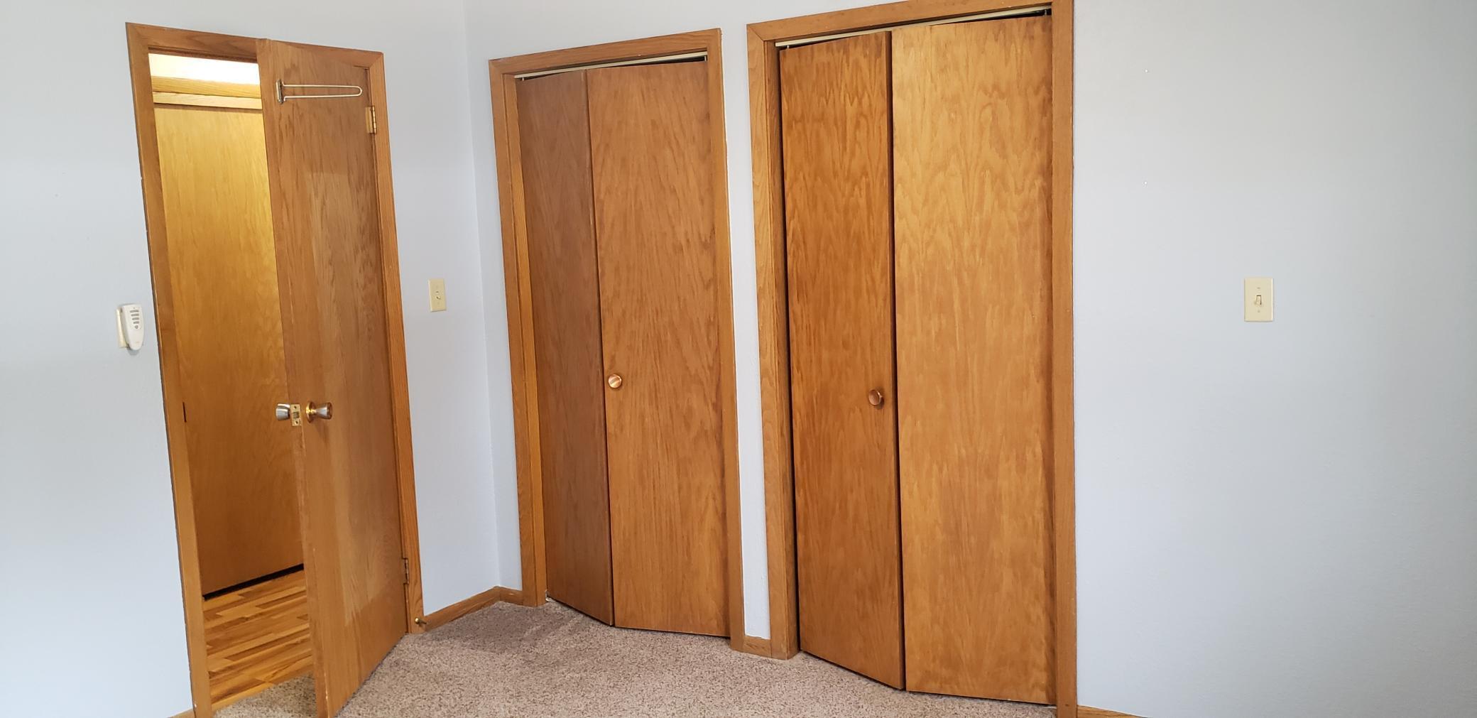 801 3rd Street Southwest Wells, MN 56097 - Photo 15 of 37