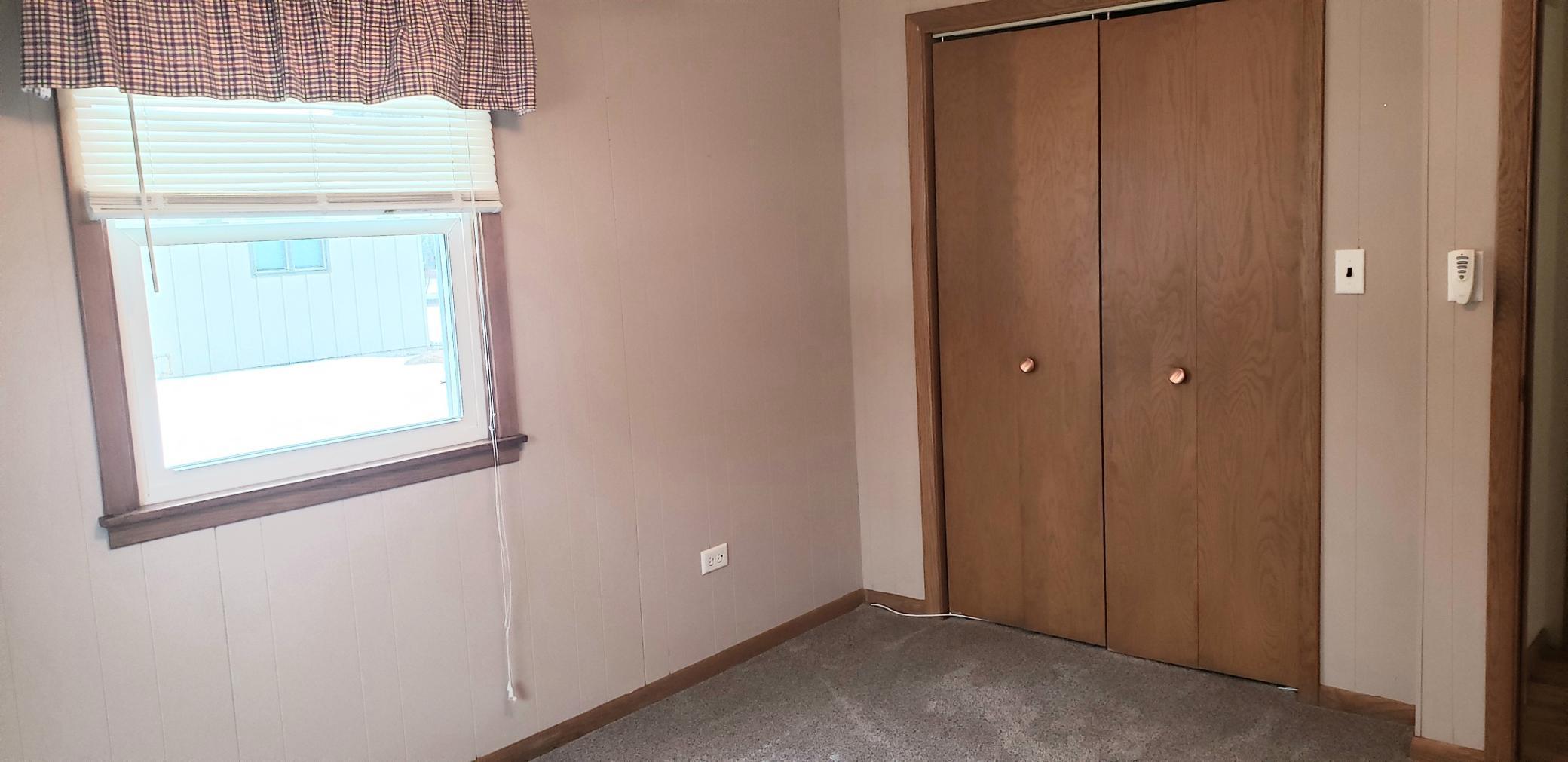 801 3rd Street Southwest Wells, MN 56097 - Photo 17 of 37