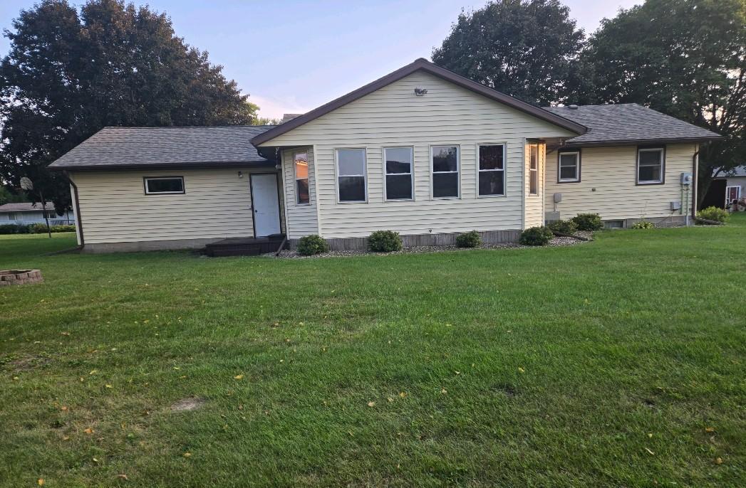 801 3rd Street Southwest Wells, MN 56097 - Photo 2 of 37