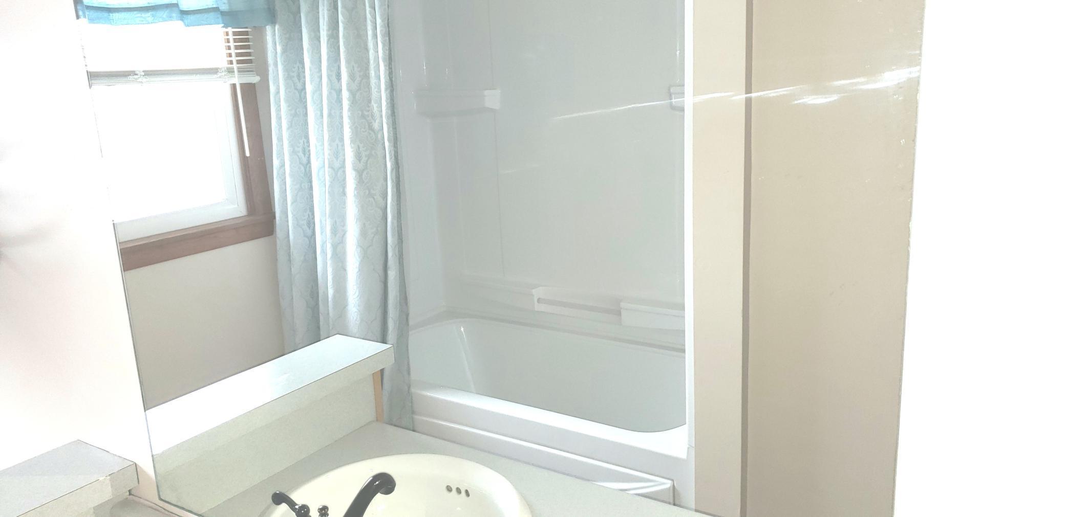 801 3rd Street Southwest Wells, MN 56097 - Photo 21 of 37