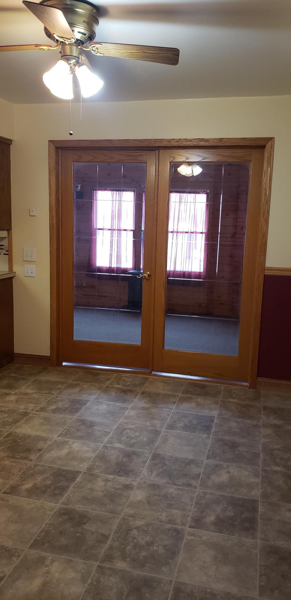 801 3rd Street Southwest Wells, MN 56097 - Photo 6 of 37