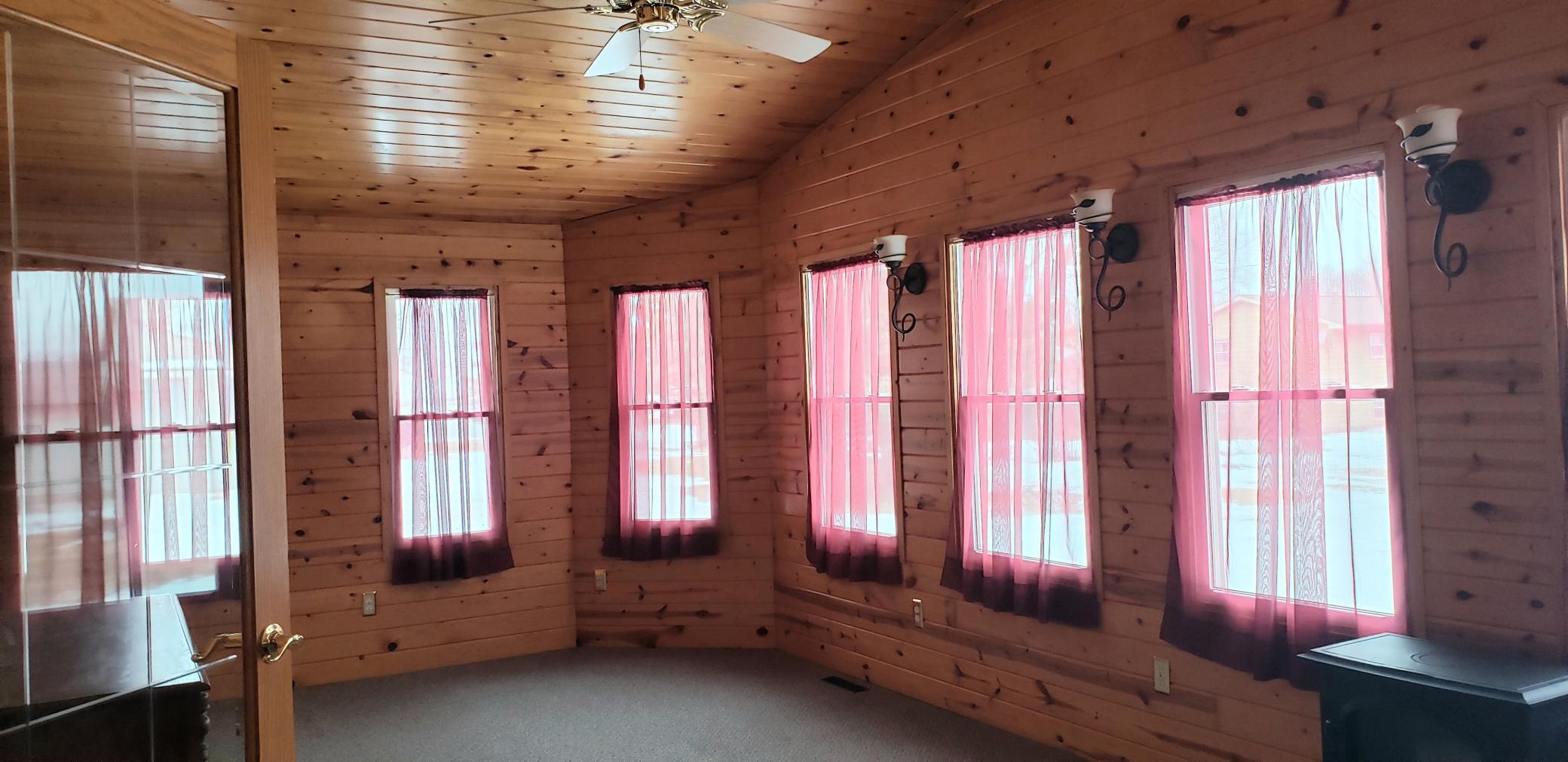 801 3rd Street Southwest Wells, MN 56097 - Photo 9 of 37