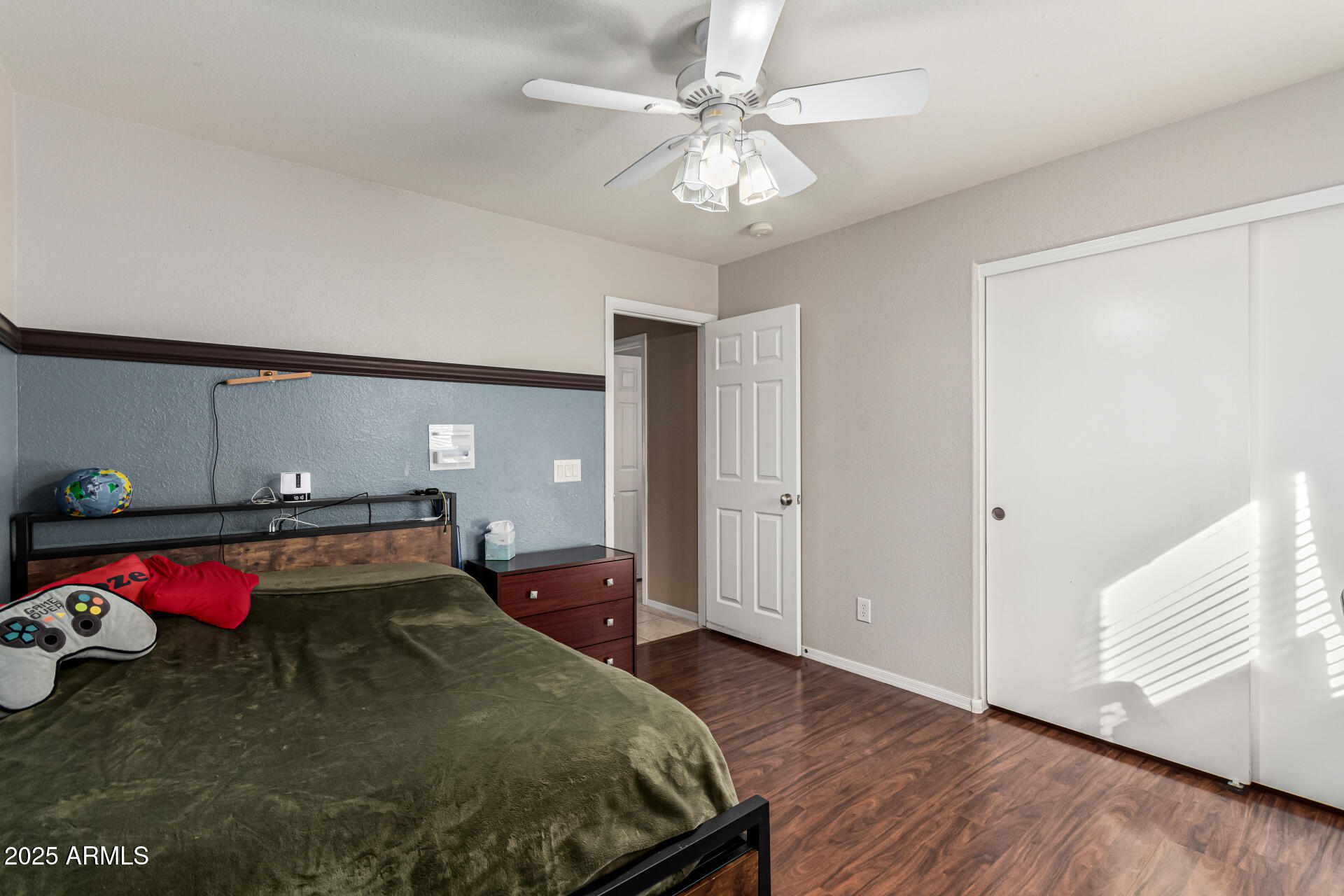 17634 West Hearn Road Surprise, AZ 85388 - Photo 24 of 37 24 Hearn