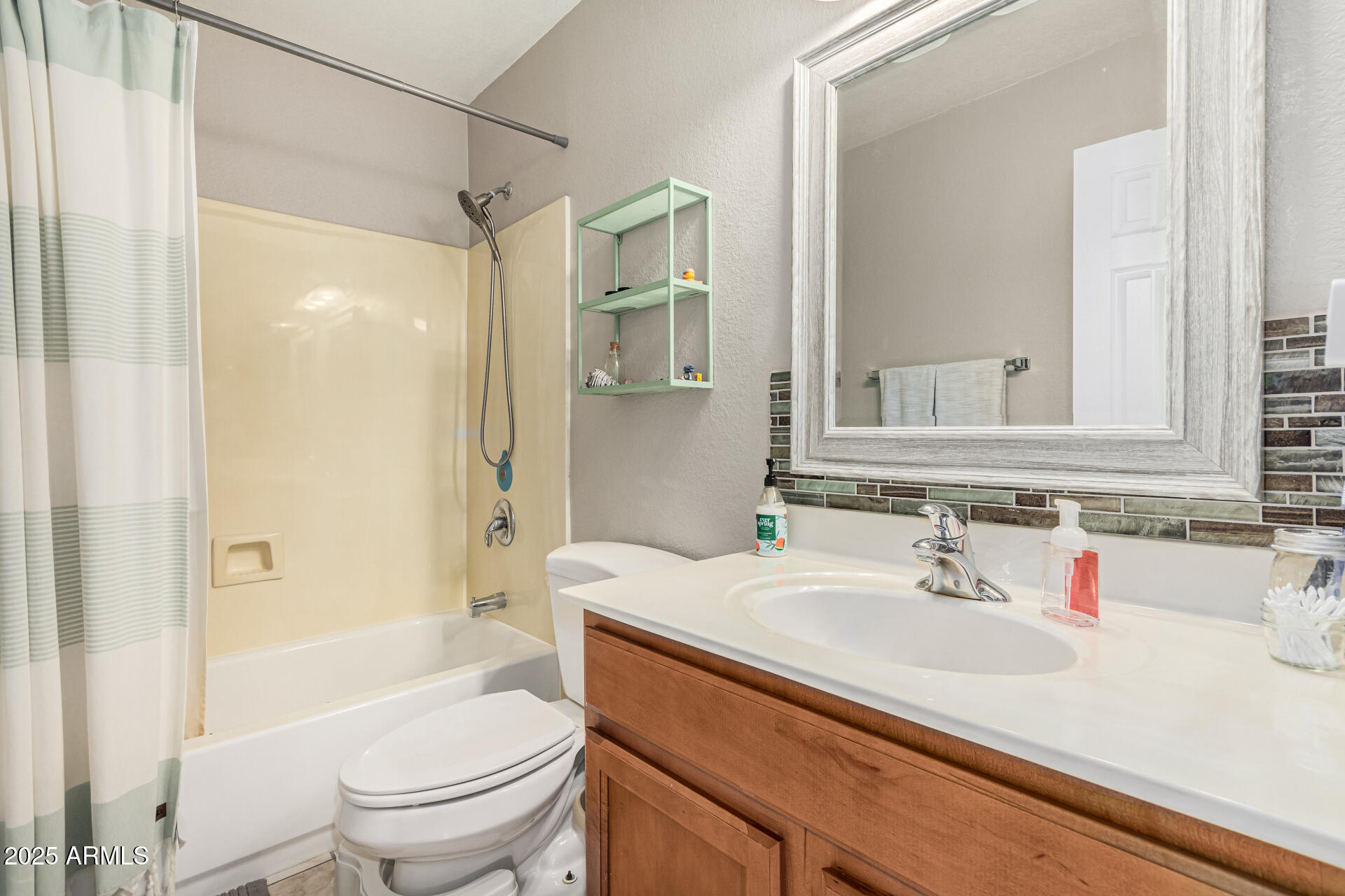 17634 West Hearn Road Surprise, AZ 85388 - Photo 25 of 37 25 Hearn