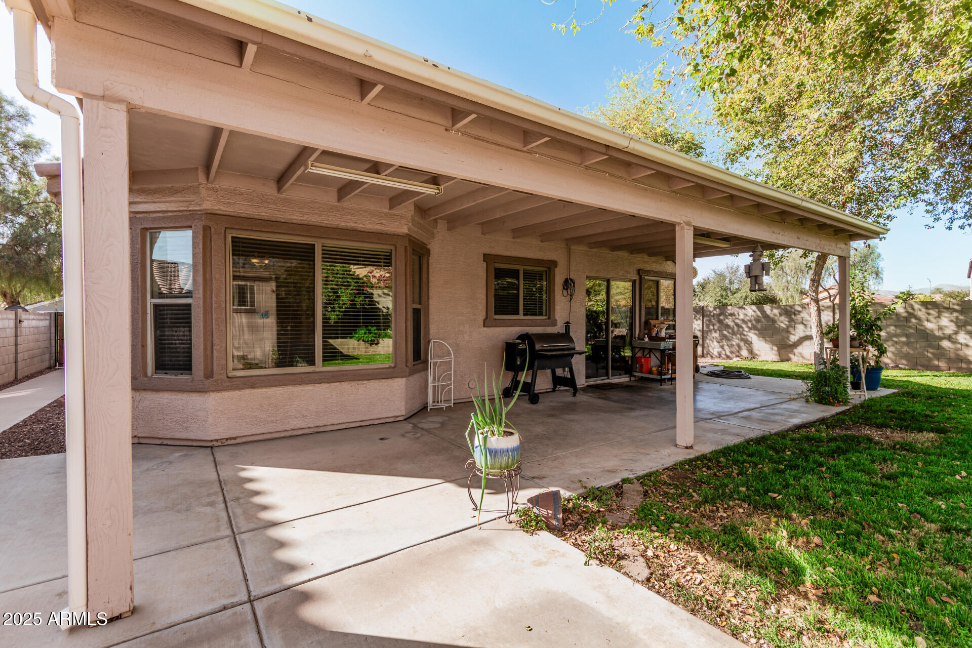 17634 West Hearn Road Surprise, AZ 85388 - Photo 32 of 37 32 Hearn