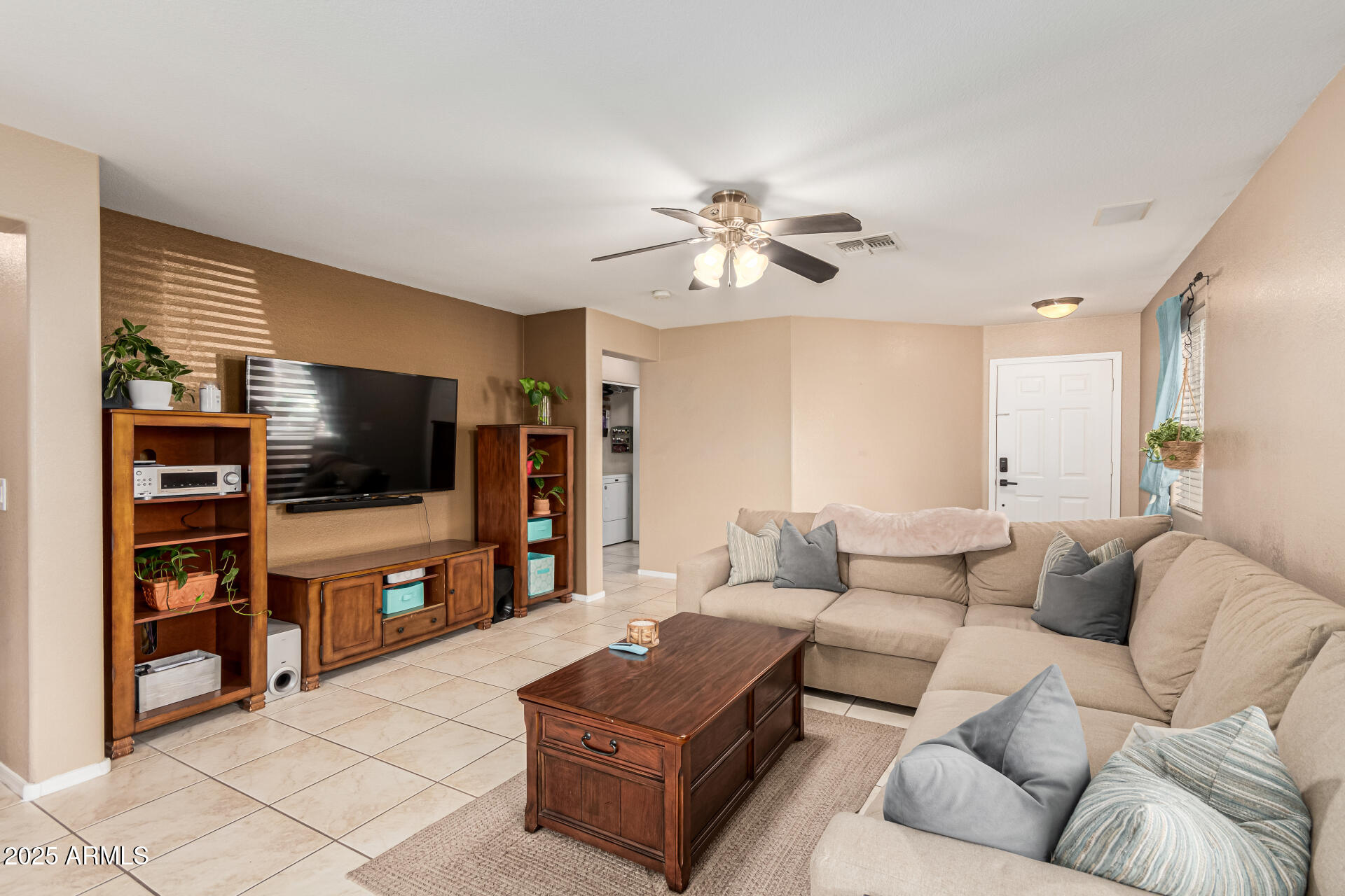 17634 West Hearn Road Surprise, AZ 85388 - Photo 10 of 37 10 Hearn