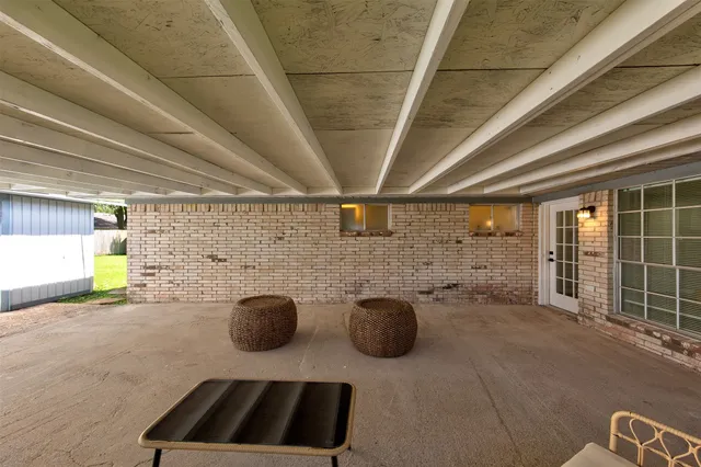 $295,000 | 8511 Honeysuckle, Highlands, TX 77562