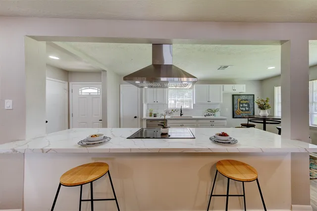 $295,000 | 8511 Honeysuckle, Highlands, TX 77562