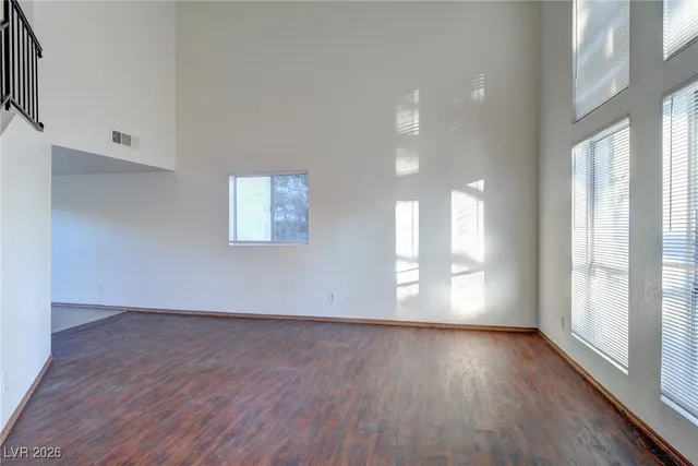 $1,300 | 519 Kristin Lane, Henderson, NV 89011