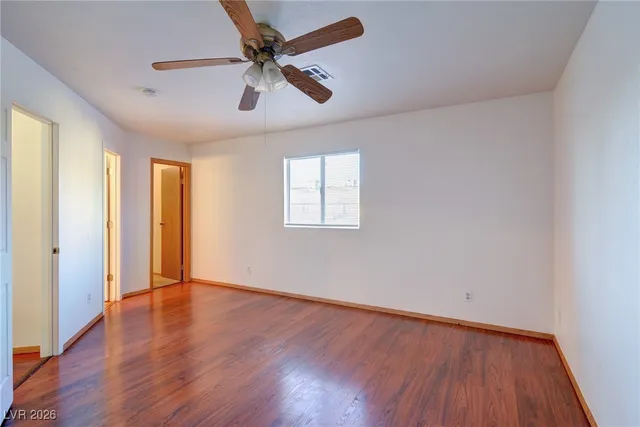 $1,300 | 519 Kristin Lane, Henderson, NV 89011