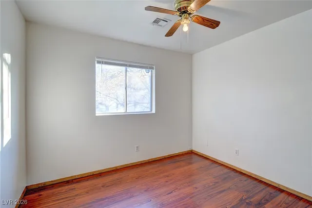 $1,300 | 519 Kristin Lane, Henderson, NV 89011