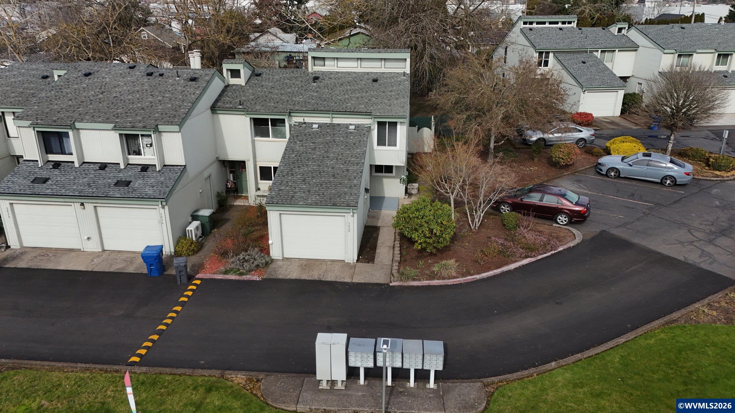 3828 Auburn Road Northeast Salem, OR 97301 - Photo 2 of 36