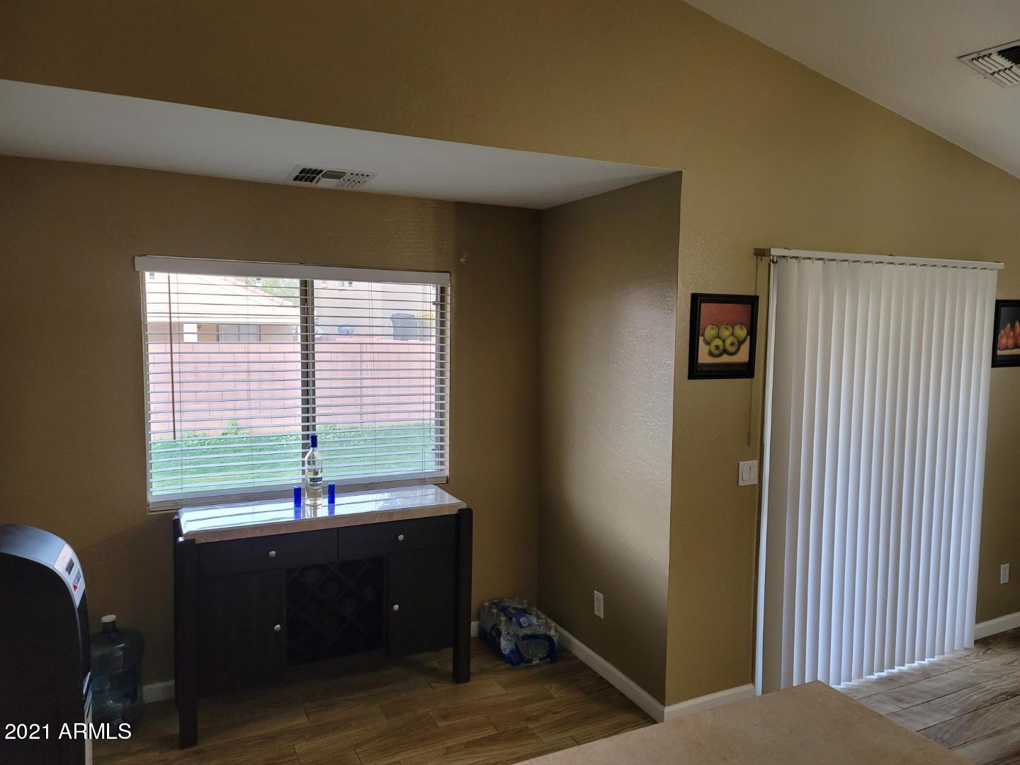 8316 West Crown King Road Tolleson, AZ 85353 - Photo 5 of 36 3A48CAA6-DE88-4EE8-A0C4-05DA164BF9A7