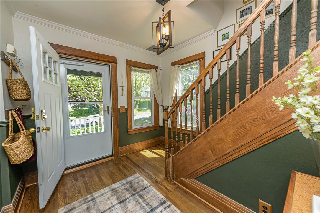 107 Parkside Avenue Rochester, NY 14609 - Photo 6 of 37
