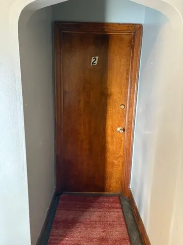 $1,500 | 8400 South Honore Street, Unit 2, Chicago, IL 60620