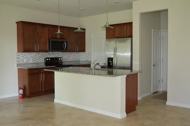 $3,450 | 4534 San Fratello Circle, Lake Worth, FL 33467