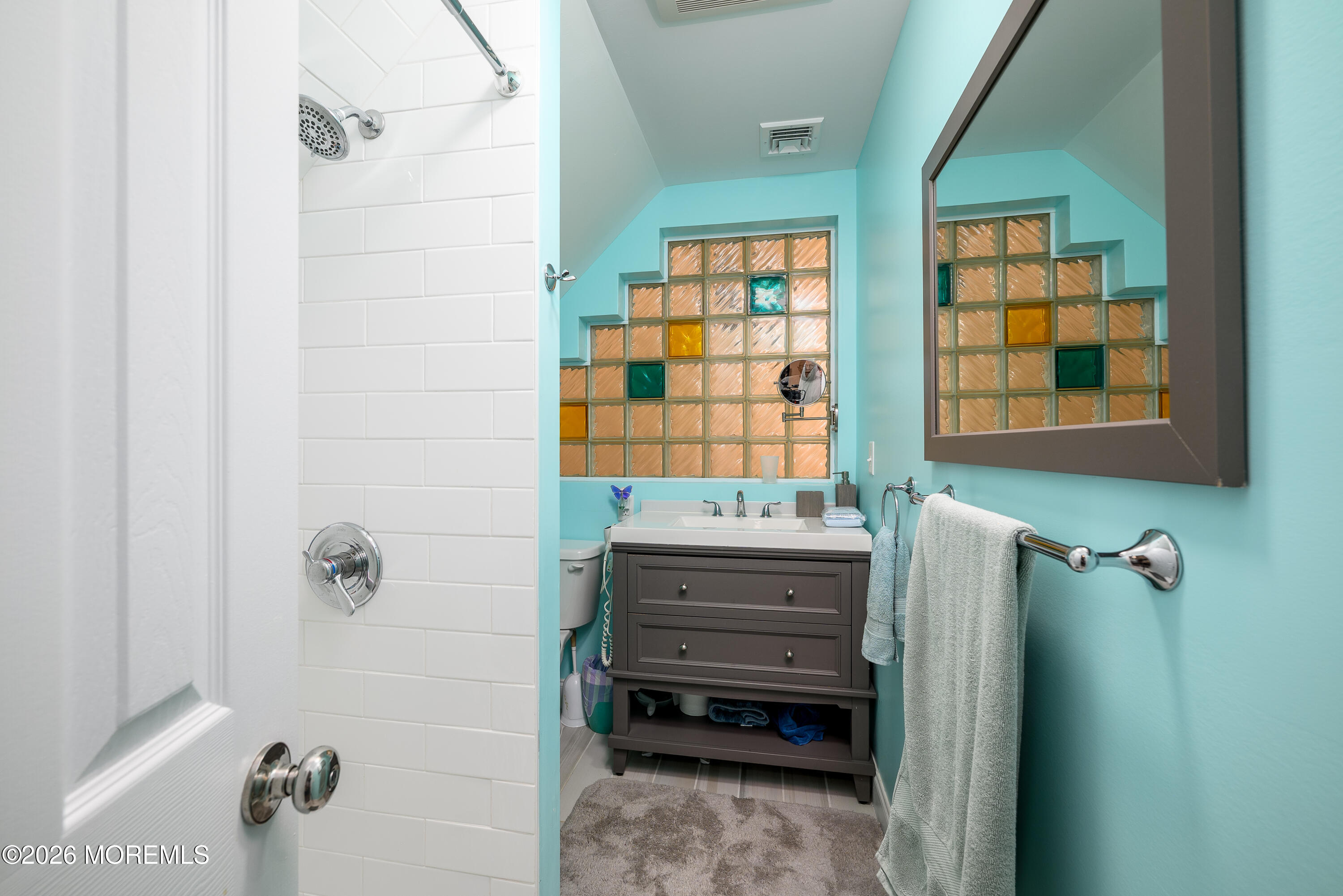 250 Bennett Road Freehold, NJ 07728 - Photo 14 of 33 250_Bennett_Rd-66