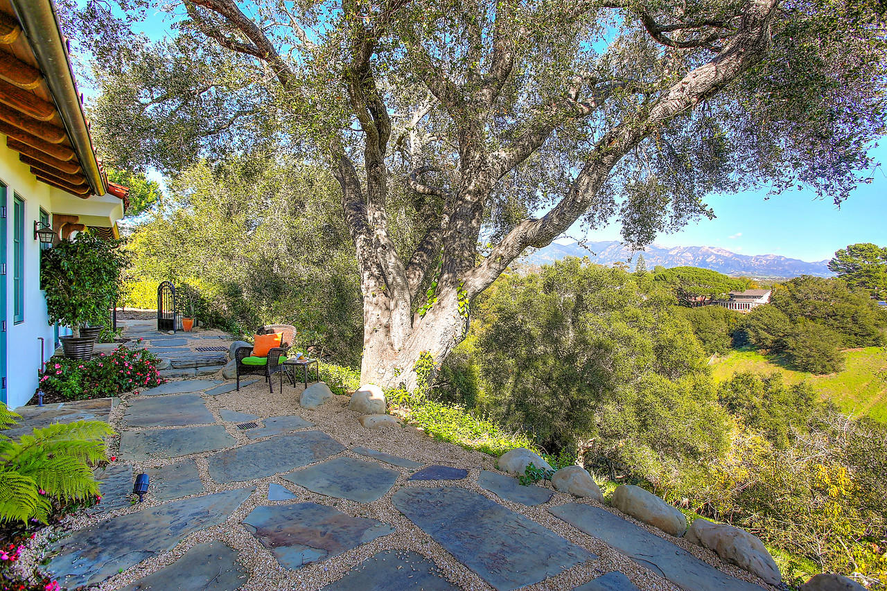 5814 La Goleta Road Goleta, CA 93117 - Photo 13 of 38 009-X2