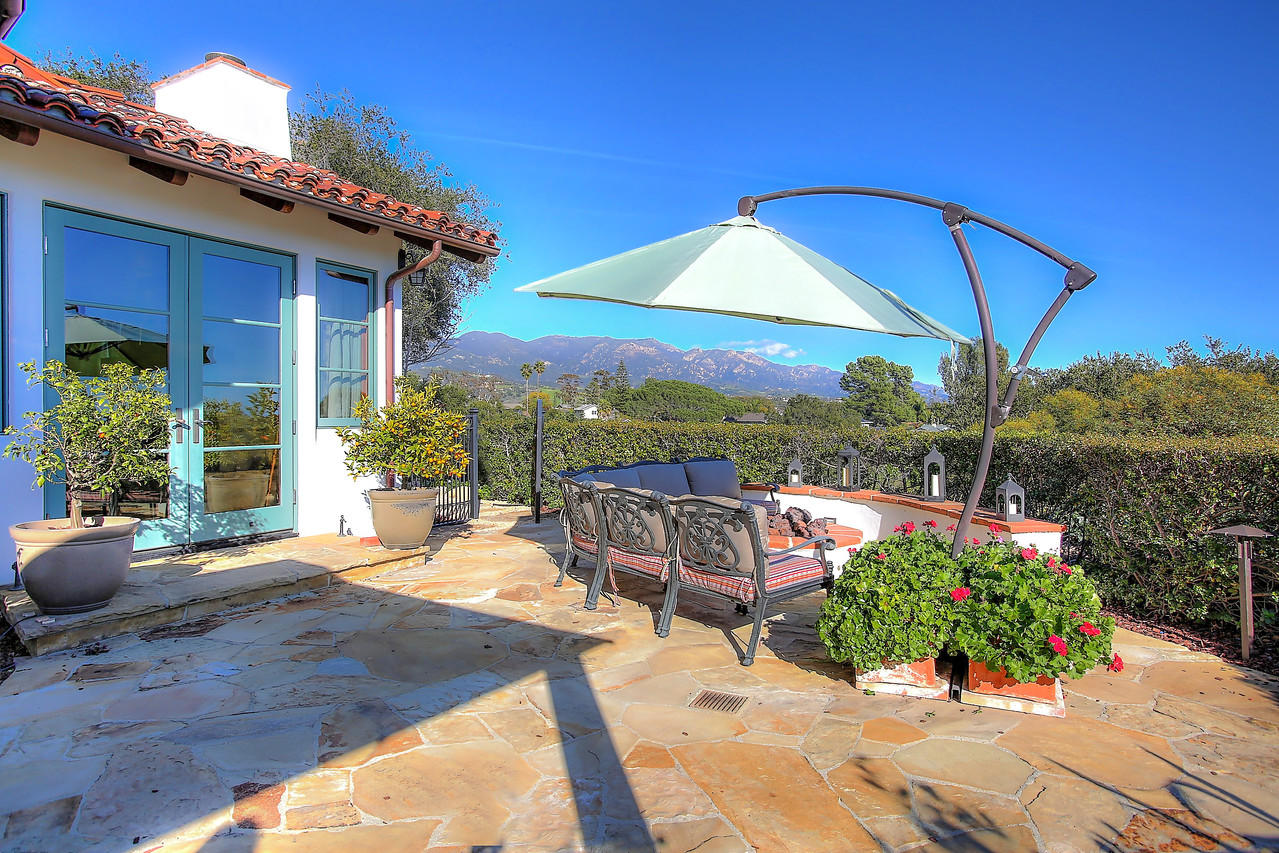 5814 La Goleta Road Goleta, CA 93117 - Photo 3 of 38 019-X2