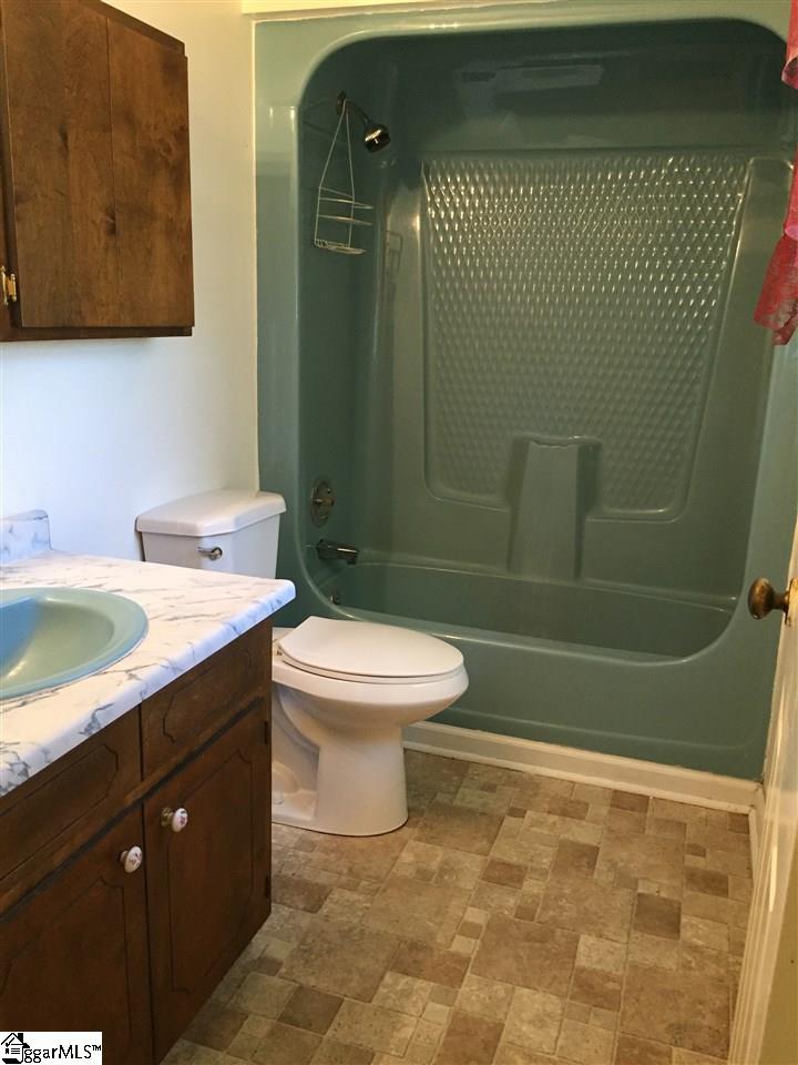 4112 West Georgia Road Pelzer, SC 29669 - Photo 13 of 23