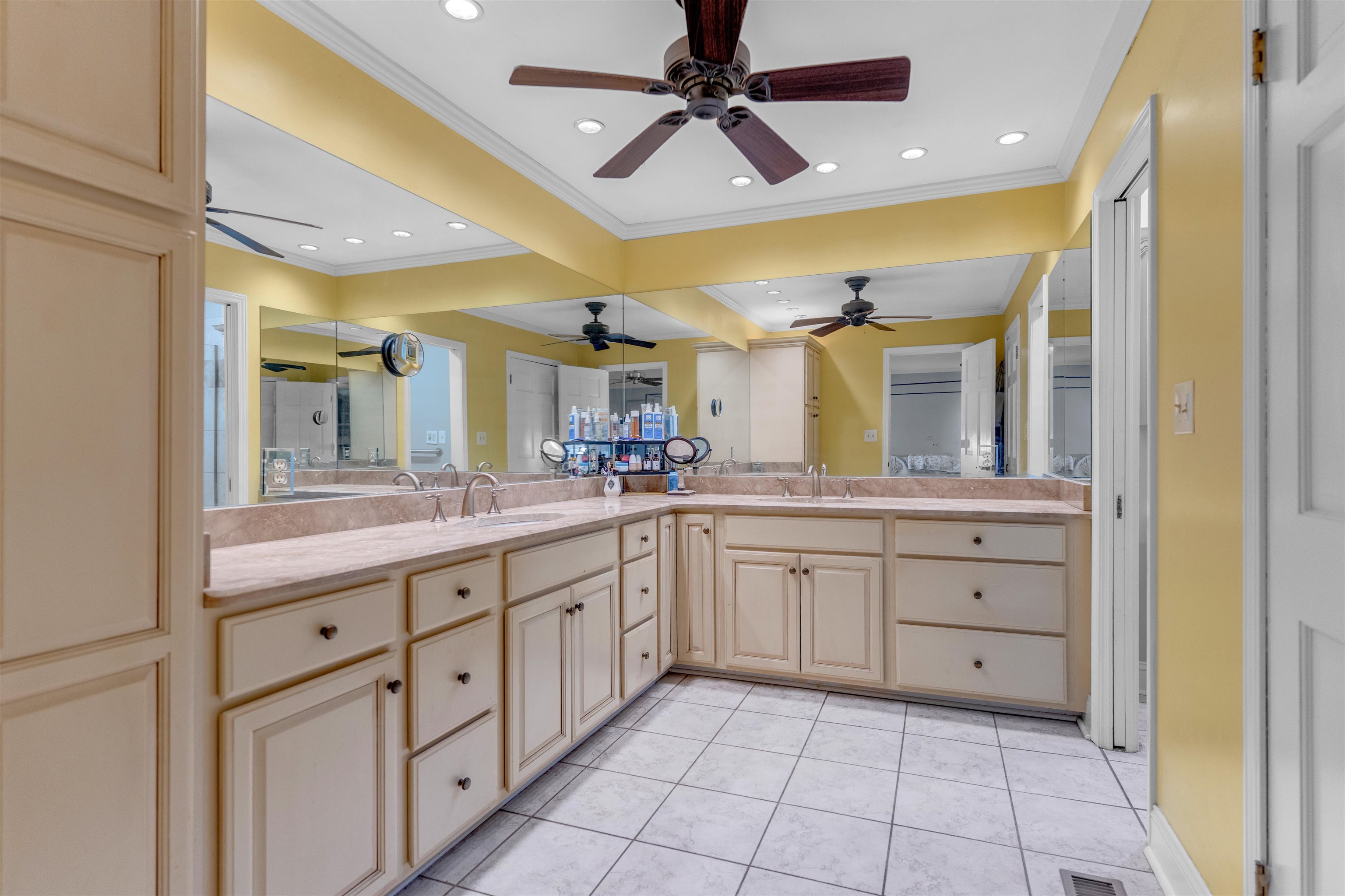 115 Westwood Cove Ripley, TN 38063 - Photo 25 of 40 a spacious bathroom with a granite countertop sink mirror and