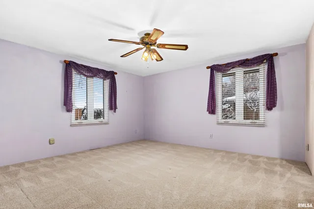 $314,900 | 1912 Highwood Avenue, Pekin, IL 61554