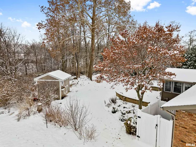 $314,900 | 1912 Highwood Avenue, Pekin, IL 61554