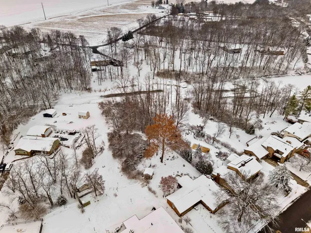 $314,900 | 1912 Highwood Avenue, Pekin, IL 61554